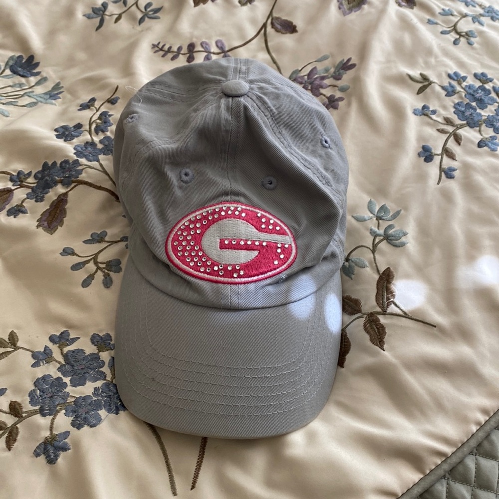 woman’s hat